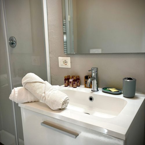 bed-and-breakfast-italy-piemonte-monferrato-holiday-home-country-house-room-camera-bnb-vacanze-turismo-villa-pona_028