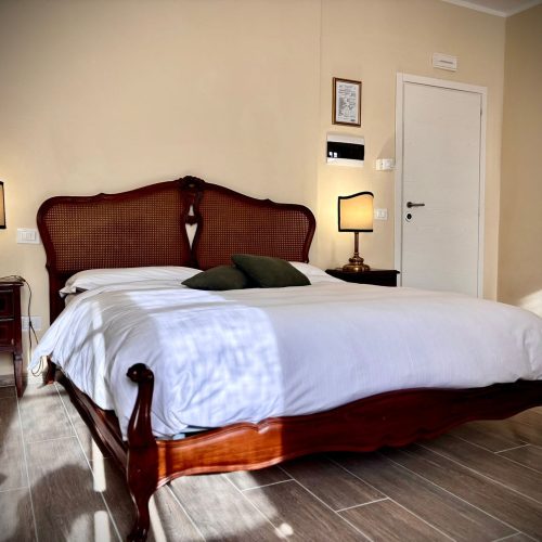 bed-and-breakfast-italy-piemonte-monferrato-holiday-home-country-house-room-camera-bnb-vacanze-turismo-villa-pona_032